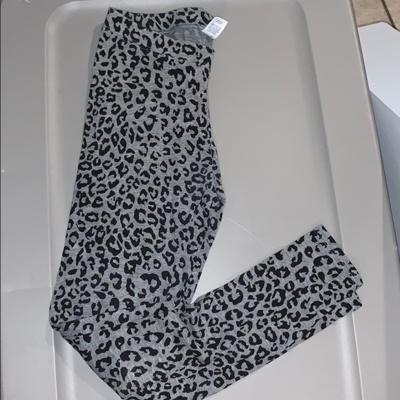 PINK Victoria's Secret Pants - Cheetah print gray leggings